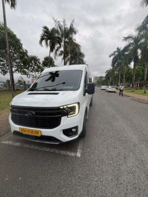 thue xe 16 cho di du lich