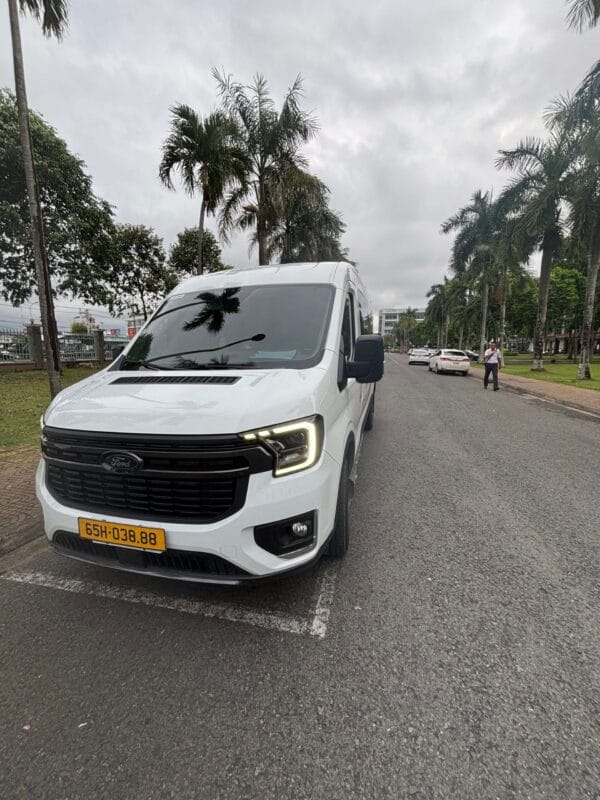 thue xe 16 cho di du lich